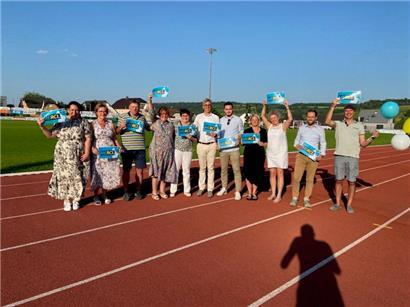 Das Jubelfoto der CSV auf dem Sportplatz „Op Flohr“, wo in der Buvette gefeiert wurde 
