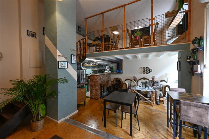 Das „La Tana“ funktioniert, typisch italienisch, als Bar und Restaurant