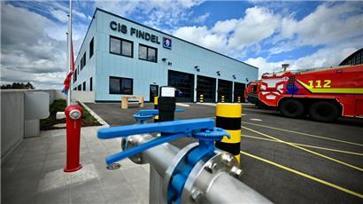 Das Löschwasser wird aus einem Rückhaltebecken entnommen
