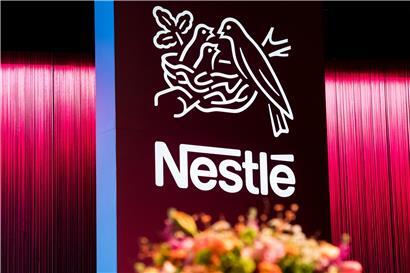 Das Logo der Nestle Group ist während der Jahreshauptversammlung des Unternehmens zu sehen. 
