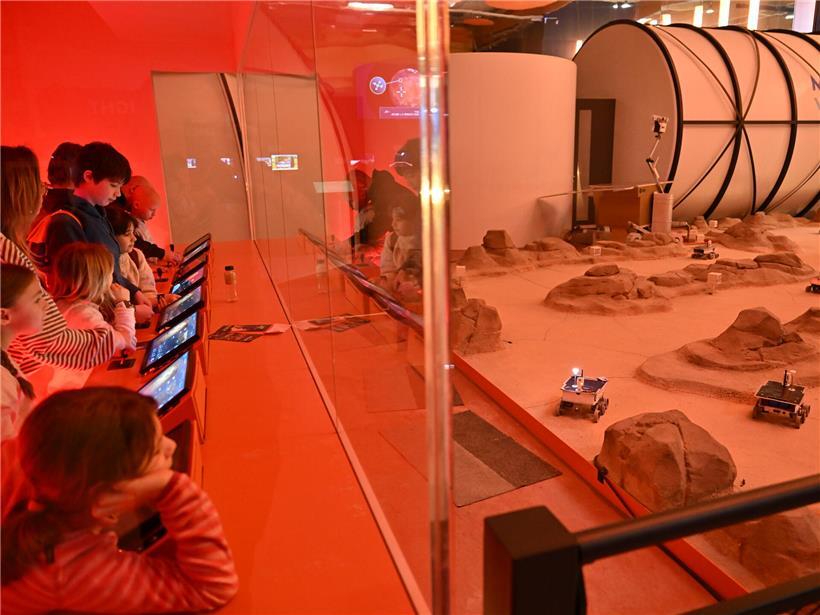 Mars Village Erlebnis mit Marslandschaft und Raumfahrtsimulation für Weltraumfans und Abenteuerlustige