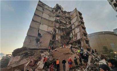 Massaker der israelischen Armee in einem Wohngebiet von Beirut, Libanon, zerstörte Häuser und verursachte zivile Opfer