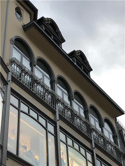Das „Nouveau Paris“ in der Grand-rue
