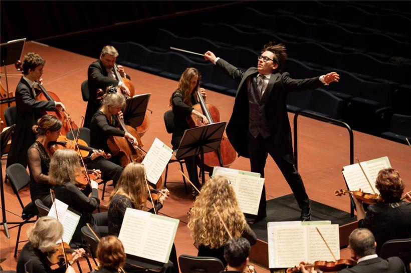Das OCL und Mateusz Moleda lieferten ein Konzert der Extraklasse in der Philharmonie
