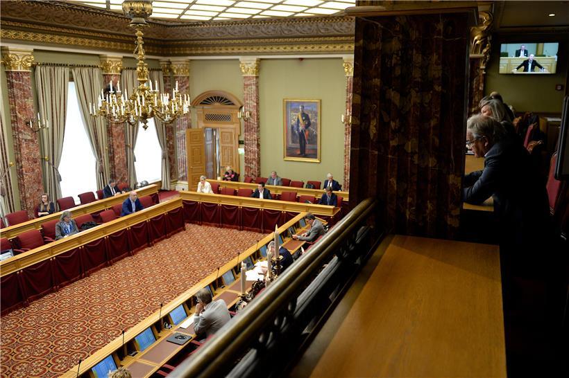Das Parlament segnete 34 Investitionsvorhaben der Regierung ab
