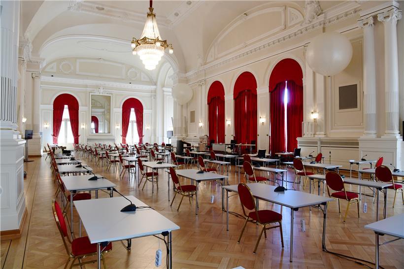 Das Parlament tagte am Samstag im Cercle-Gebäude an der place d’Armes
