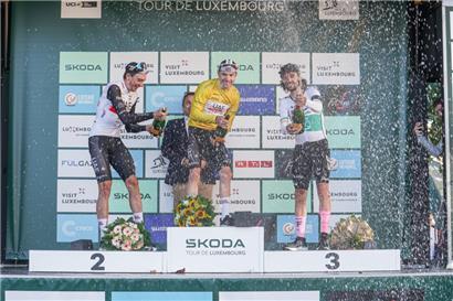 Das Podium der diesjährigen Tour de Luxembourg: Erster wurde Marc Hirschi, Zweiter Brandon McNulty und dritter Ben Healy
