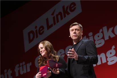 Das Spitzen-Duo der Linken, Janine Wissler (l) und Martin Schirdewan, wirkte beim Auftakt des Parteitages etwas nervös
