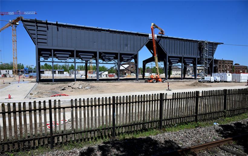 Das Stahlgerippe der „Keeseminnen“ blieb schlussendlich stehen. Mit den eigentlichen Erzbunkern hat das allerdings kaum etwas zu tun. 
