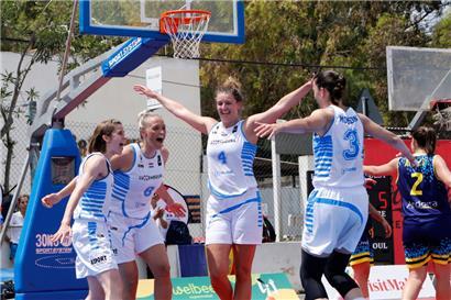 Das Team um Bridget Yoerger (Nr. 8) war bei der JPEE-Premiere des 3×3 nicht zu schlagen
