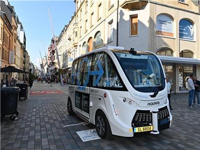 Uelzecht Mobil Bus verbindet Escher Brillplatz und Rathausplatz in Uelzen seit vier Jahren
