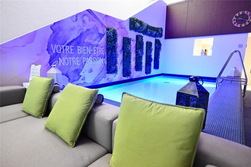 Das Warmwasserbecken