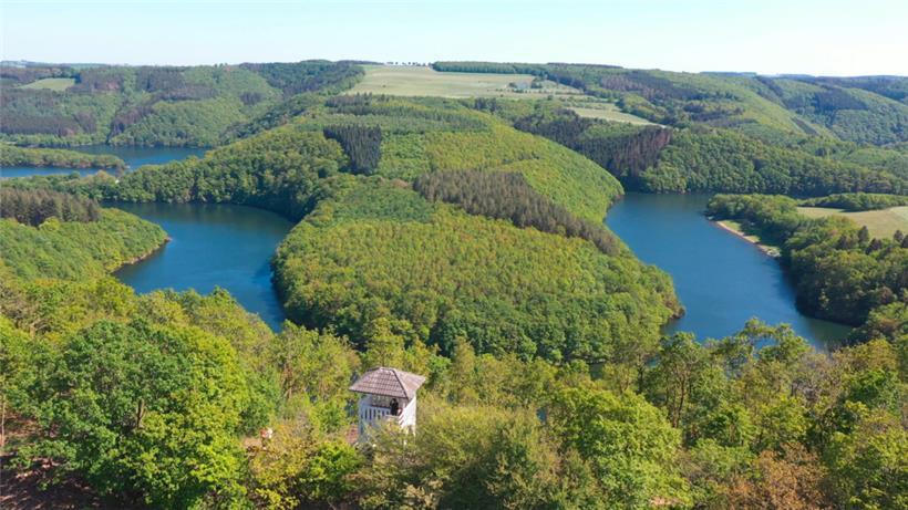 Das Wasser hat Menschen getrennt, die einst zu Fuß oder mit der Kutsche ins Nachbardorf fuhren, um Familie und Freunde zu treffen
