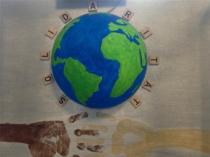 Das Werk von einem Schüler des Schengen Lyzeums sagt alles