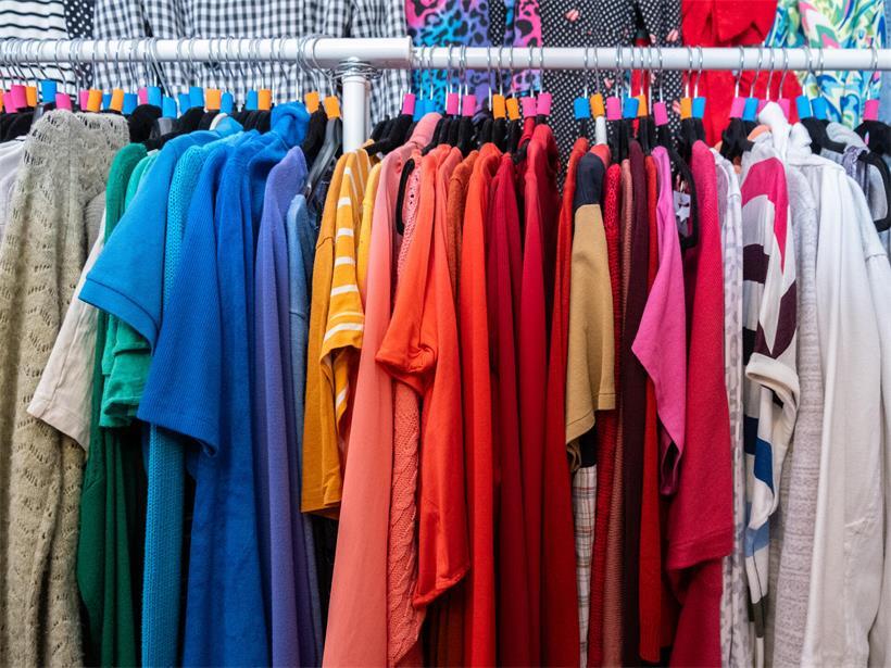 Mode ohne Geld: Beim „Esch Clothing Swap“ wird Kleidung zur Währung