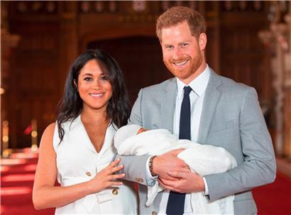 Das erste Kind von Meghan und Harry, Archie Mountbatten-Windsor (Foto), kam im Mai 2019 zur Welt. Ein offizielles Bild von seiner Schwester Lilibet „Lili“ Diana gibt es noch nicht.
