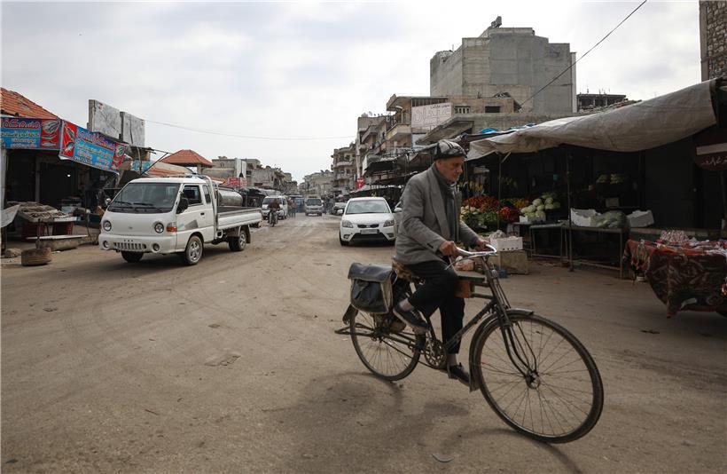 Das erste Mal seit Monaten sind keine Kampfflugzeuge am Himmel über Idlib zu sehen
