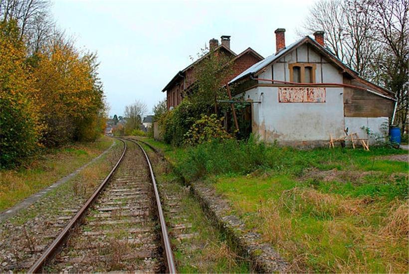 Das frühere Bahnhofsgebäude wird in eine Maison de la musique umgewandelt
