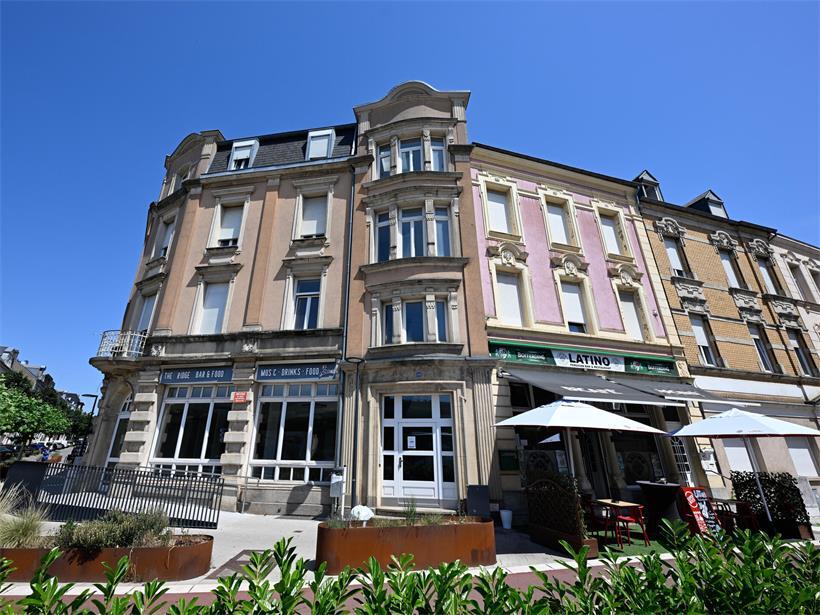 Sozialrestaurant Stëmm vun der Strooss in Escher Kanalstraße mit neuem, großzügigem Innenraum und mehr Sitzplätzen