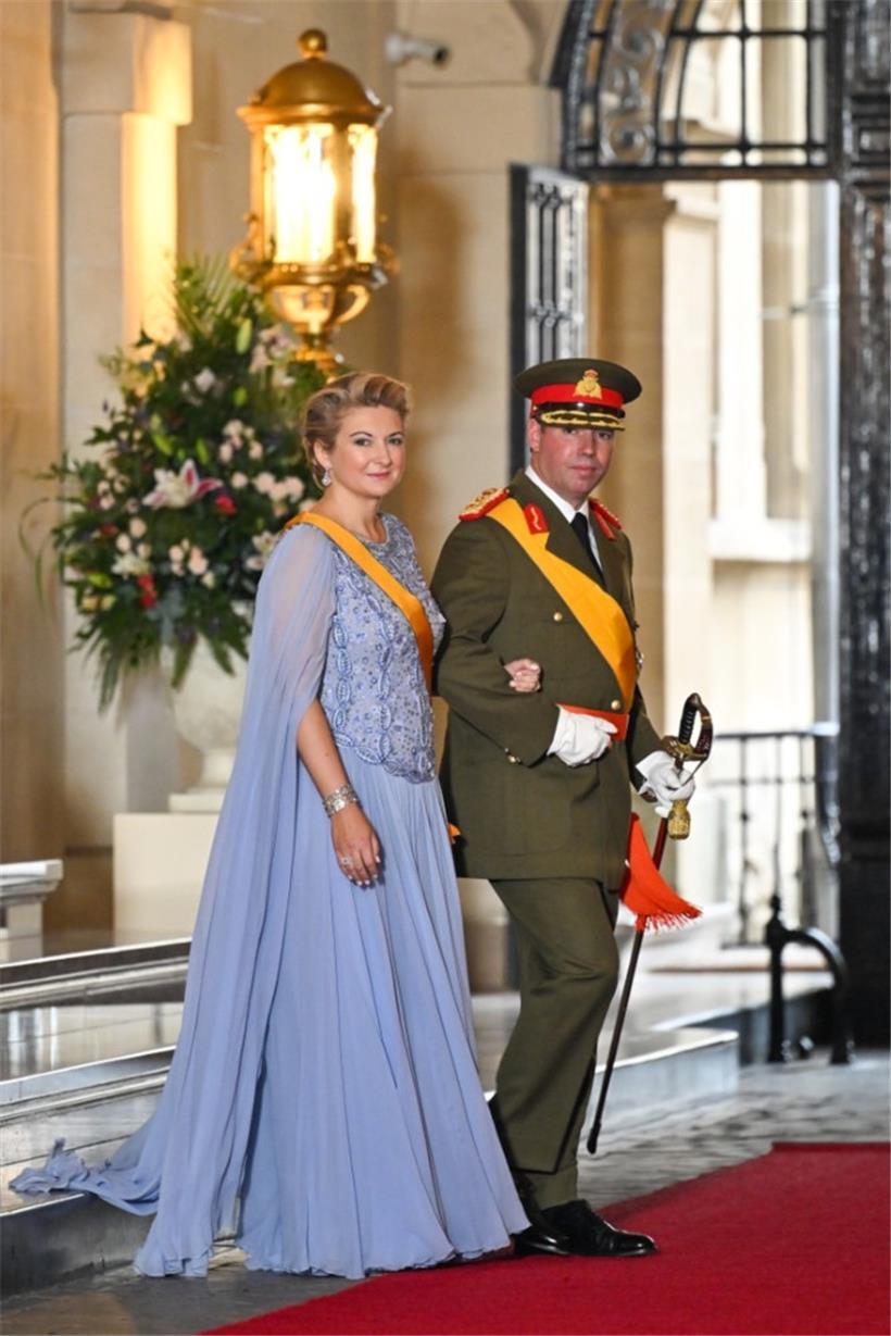 Das neue großherzogliche Paar auf dem Weg in die Chamber