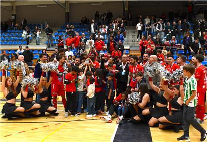 Das obligatorische Teamfoto der D03-Familie
