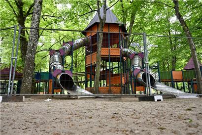 Das zentrale Element des Spielplatzes auf dem Escher Galgenberg ist momentan gesperrt und wird das wohl noch eine Zeit lang bleiben
