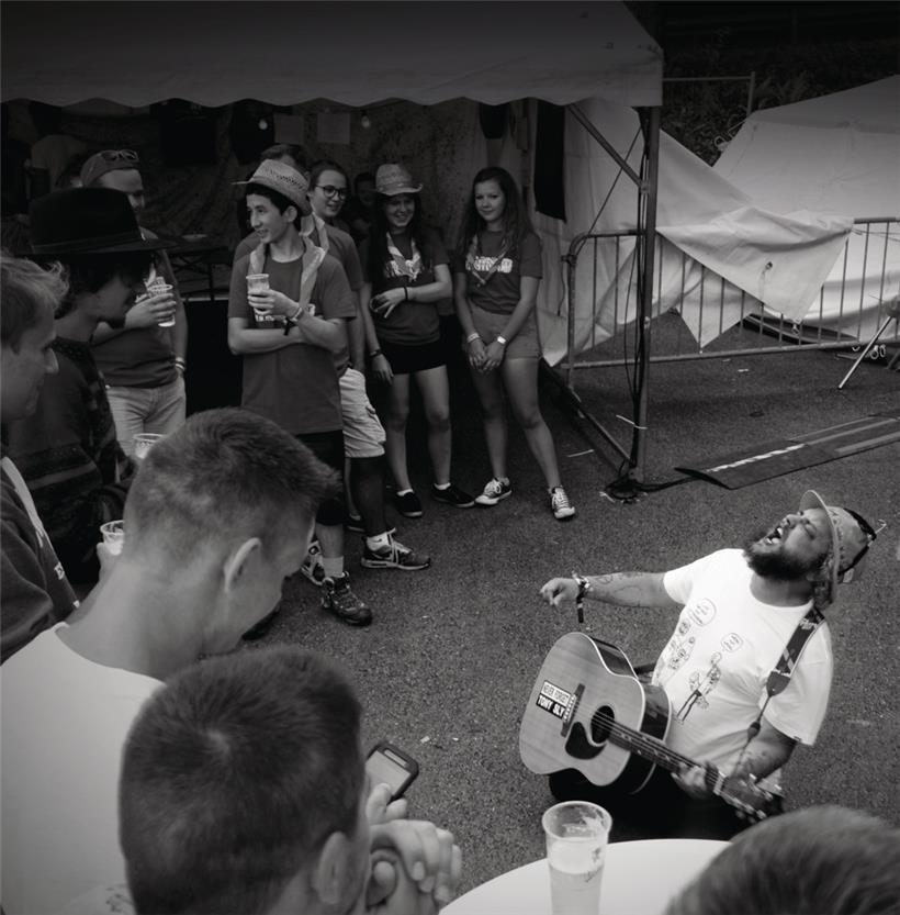  „De Pascal vu Wooltz“ bei einem Live-Auftritt
