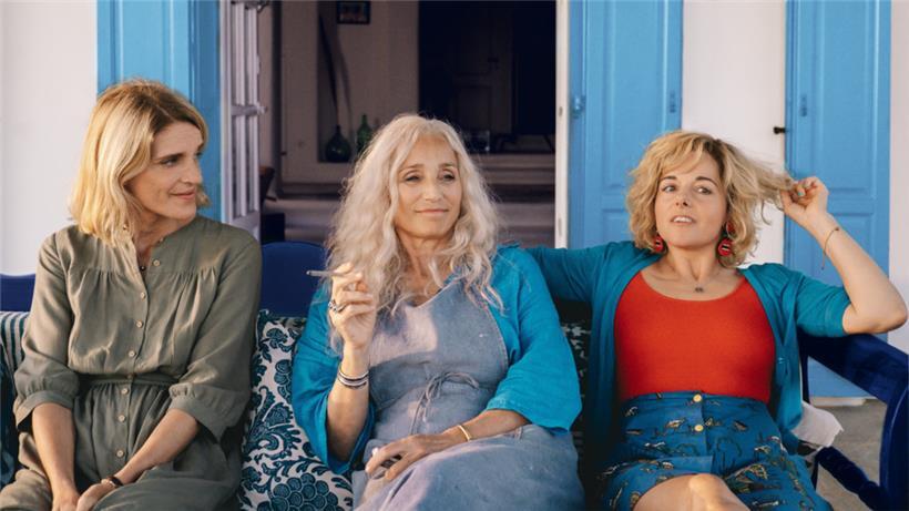 De gauche à droite: Olivia Côte, Kristin Scott Thomas et Laure Calamy dans „Les cyclades“
