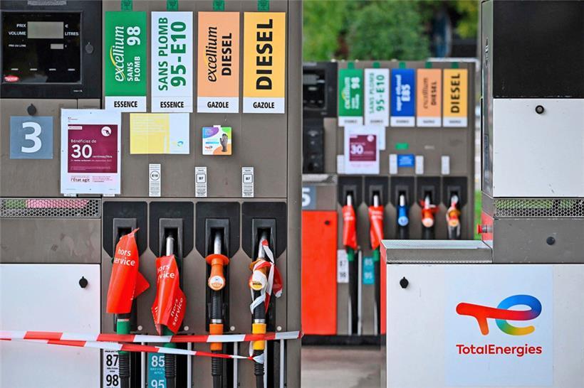 De plus en plus de stations-service en France sont en manque de carburant
