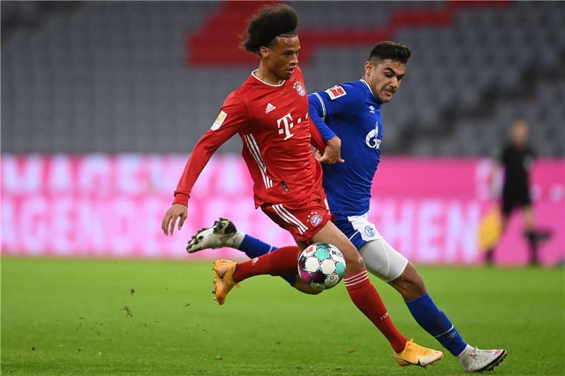 Debakel für Schalke: Die Ex-Mannschaft von Leroy Sané (rot) verliert in Müchen mit 8:0
