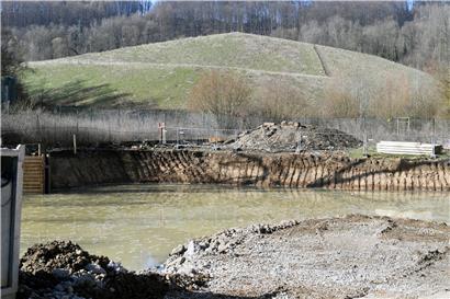 Déi Lénk fordern Antworten vom Umweltministerium und der Stadt Luxemburg zur Verunreinigung des Wassers auf der Baustelle in Beggen
