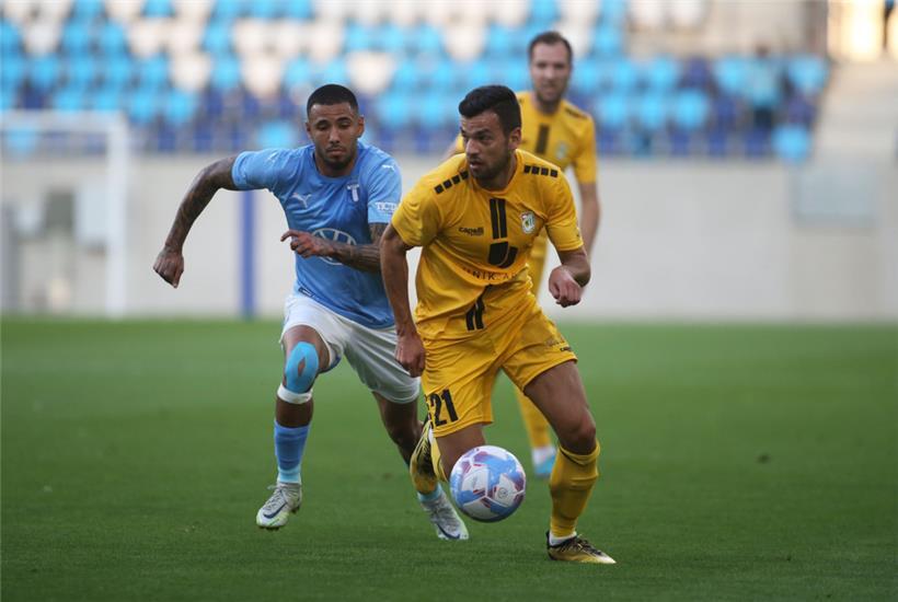 Dejvid Sinani erzielte das 2:2 
