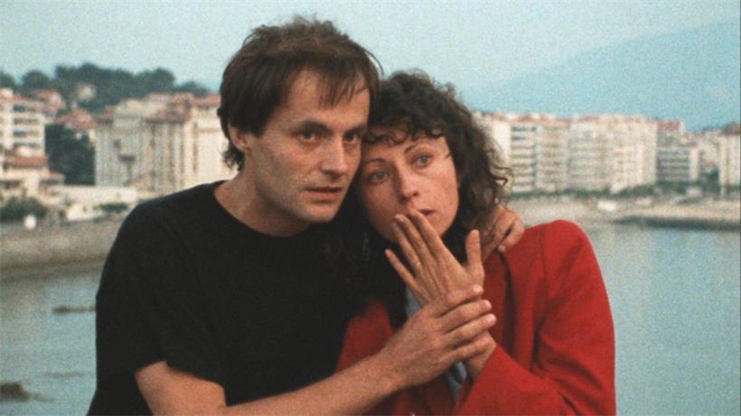 Delphine (Marie Rivière) hält unverdrossen an ihrem Glauben an ein Wunder fest