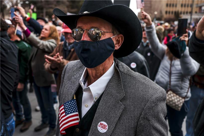 Demo für ein Impeachment der Republikanerin Liz Cheney, die als Abgeordnete gegen Trump gestimmt hat 
