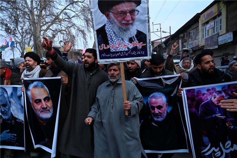 Demonstranten in Magam/Kaschmir
