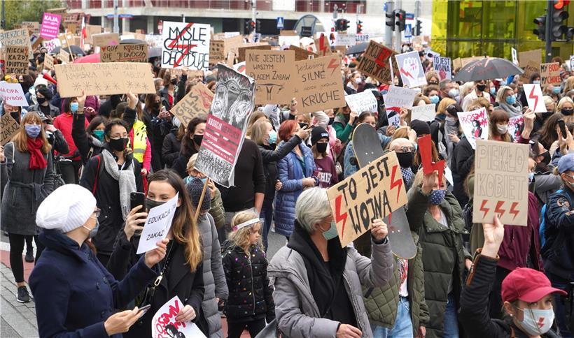 Demonstration der Frauen gestern in Warschau
