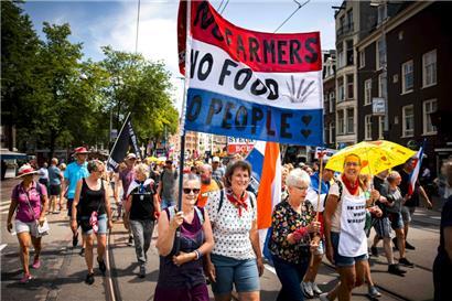 Demonstration in Amsterdam zur Unterstützung der heimischen Landwirte
