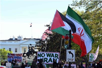 Demonstration vor dem Weißen Haus gegen US-Krieg gegen Iran, Protest für Waffenruhe und Frieden in Washington D.C.