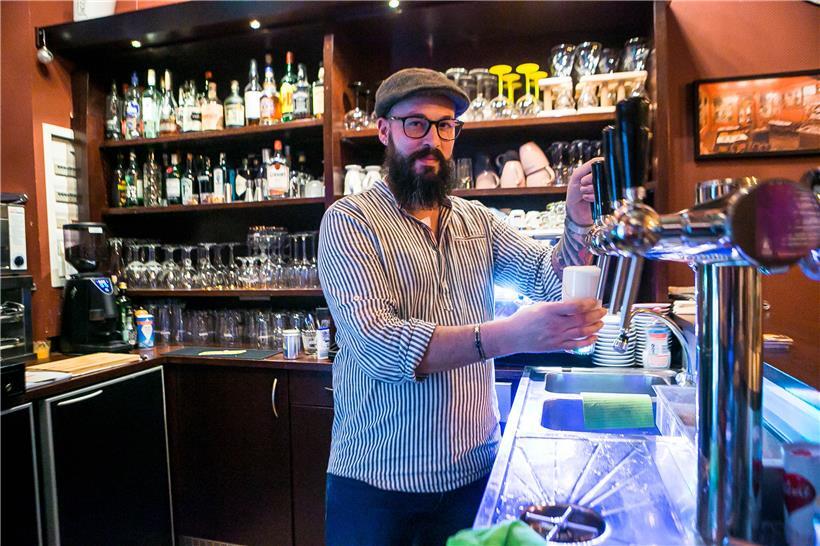 Den Orlando a „sengem“ Café Philosoff 
