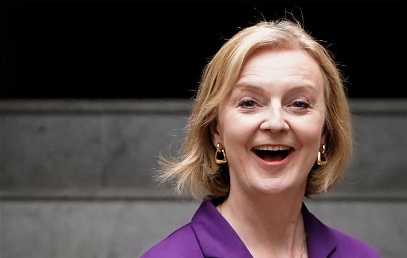 Den erwarteten Erdrutschsieg gab es nicht, Liz Truss wird trotzdem nächste britische Premierministerin 
