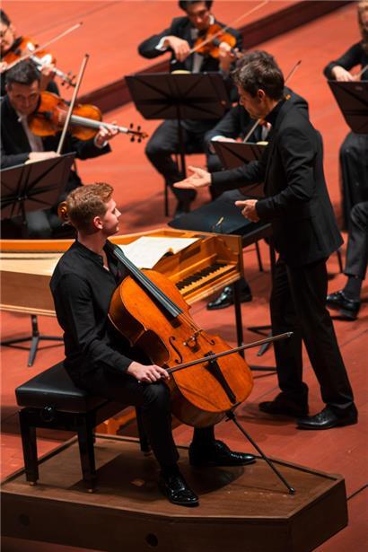 Der 24-jährige luxemburgische Cellist Benjamin Kruithof und Dirigent Christoph König
