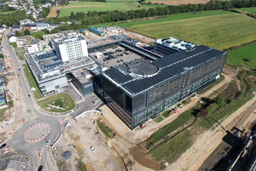 Der 42.000 Quadratmeter große Gebäudekomplex aus der Vogelperspektive
