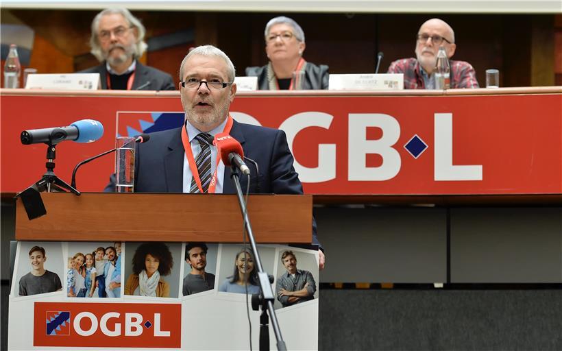 Der Arbeitsminister (Archivbild vom OGBL-Kongress) ist sich bewusst, dass die Arbeitszeitverlängerung – wenn auch nur auf die Krise befristet – für die Gewerkschaften nur schwer zu schlucken war
