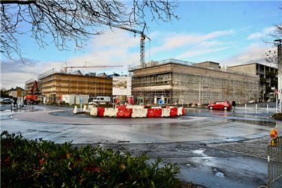 Der Ausbau der Lallinger Sporthalle soll im September 2024 abgeschlossen sein
