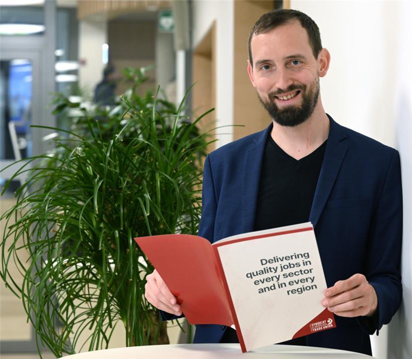 Der Belgier Voet beschäftigt sich u.a. mit dem Ziel, dass „Qualitätsjobs in jede...