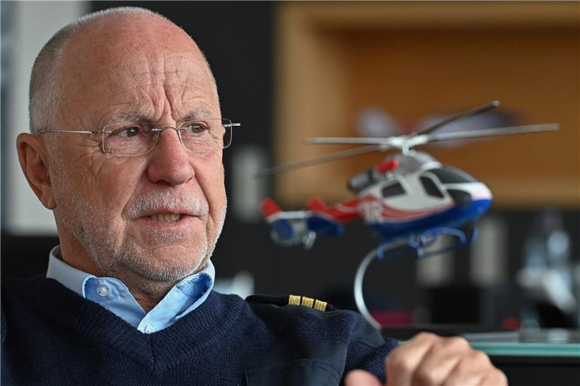 Der Blick schweift in die Ferne. Nachdenklicher als üblich: René Closter will lernen, wie man loslässt, nach 33 Jahren als Gründer und Chef der Luxembourg Air Rescue.
