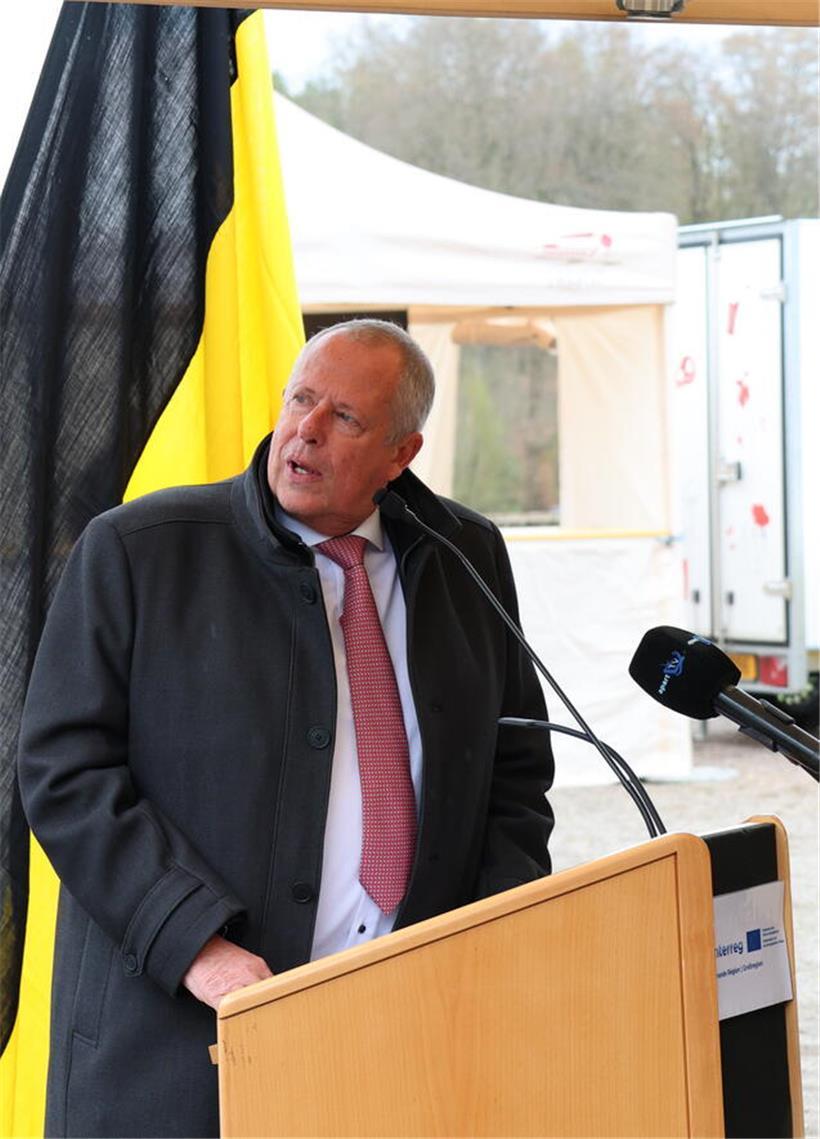 Bürgermeister Vincent Magnus von Arlon bei einer offiziellen Veranstaltung im Rathaus