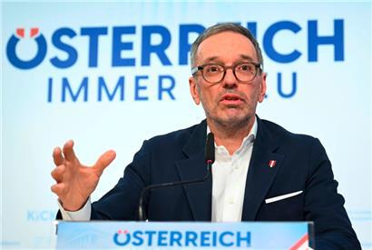Der Chef der rechtsextremen FPÖ, Herbert Kickl, könnte bei Neuwahlen mit seiner Partei mit mittlerweile 37 Prozent der Wählerstimmen rechnen
