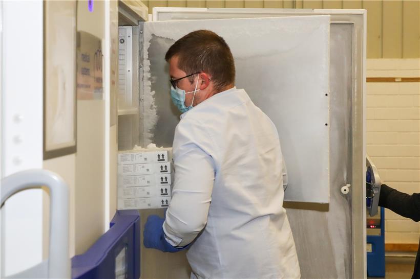 Der Corona-Impfstoff wurde am Samstag europaweit in die EU-Länder verteilt
