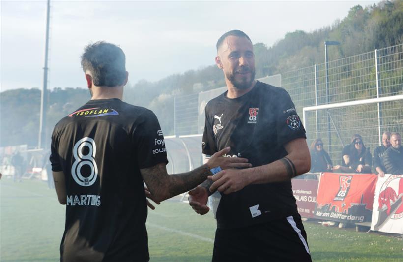 Der Dauerbrenner: Kapitän Geoffrey Franzoni (r.) ist bereits seit 14 Jahren in Differdingen
